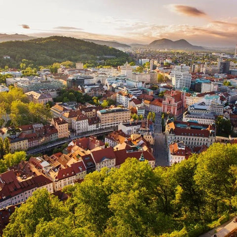 eSIM Slovenia — Instant delivery, fast mobile data, scan QR & go